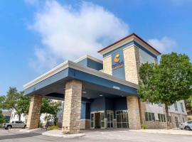 Comfort Suites Medical Center near Six Flags, hotel in San Antonio