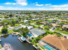 Good Vibes - Waterfront Living, hotell i Cape Coral