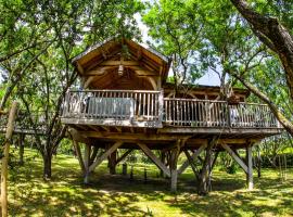 Cabane d'Amour, perkhemahan mewah di Béziers