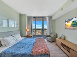 Water View Building With Pool - 5-Min Walk To The Beach, ξενοδοχείο διαμερισμάτων σε Hallandale Beach