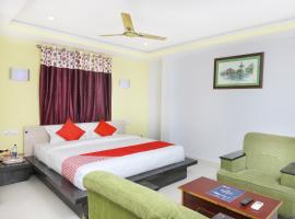 Capital O Hotel Sai Golden Rooms, hotel near Tirupati Airport - TIR, Tirupati