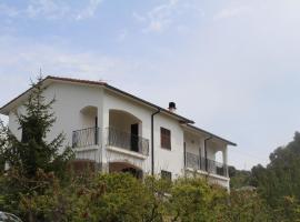 House in Caramagna, appartement in Imperia