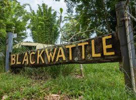 Blackwattle Farm, семейный отель в городе Бирва