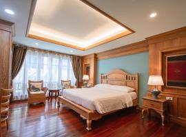Viesnīca Rich Garden House Hotel rajonā Si Phum, pilsētā Čiangmaja