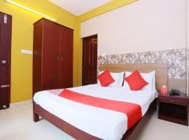 Hotel Day Springs, hotell i Kottayam