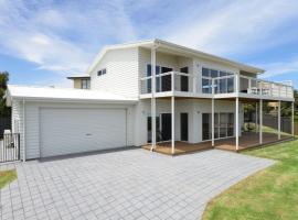 Magnificent Boomer Beach, hotel in Port Elliot