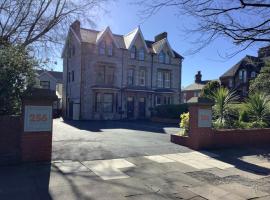 Jeffersons Abbey Road Serviced Apartments, hotell i Barrow in Furness
