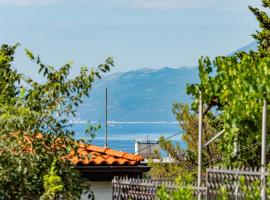 Studio Apartment ''Kalina'' 550 m from sea, hotel em Rijeka