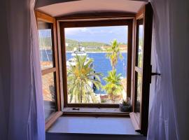 Zamaria Apartments, hotel a Vis