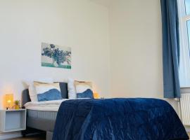 aday - Blue light suite apartment in the center of Hjorring – apartament w mieście Hjørring