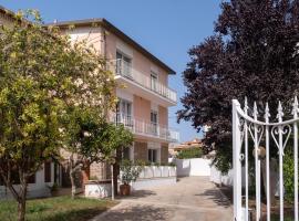 Nautika Suites, guest house in Alghero