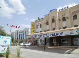 Hotel crystal palace，烏爾根奇的飯店