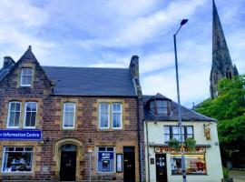 Stunning Village Centre Holiday Home, hotel i Callander