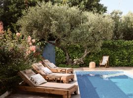 Jasmine Suites with Private Pool, by ZanteWize