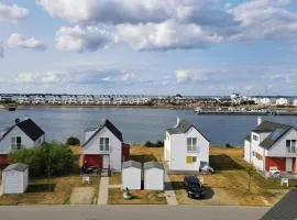 Ferienhaus Boje by Seeblick Ferien ORO, erste Wasserreihe, Kamin, 7Pers
