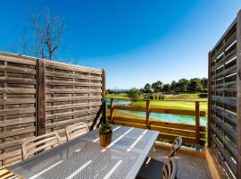 La Cabre d'Or - Duplex avec piscine partagée, hotel u gradu Kabrije