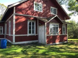 Little Red School House, kotimajoitus kohteessa Taivassalo