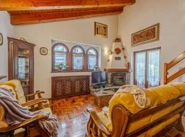 CASA BEATRICE - Wifi, Parcheggio e Vista Montagna - COUR 0231