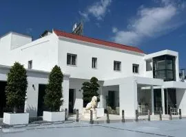 DON LEONE Hotel