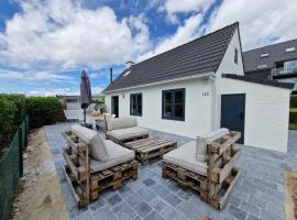 Premium Holidays - modern vacation home in a vacation park in Nieuwpoort，紐波特的小屋