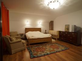 Casa Paltinu, self catering accommodation in Lunca Mare