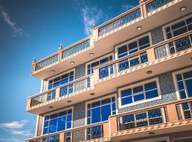 Abuharee Grand, hotel v destinaci Hithadhoo