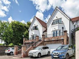 Finest Retreats - Y Lle Hapus, hotel in United Kingdom