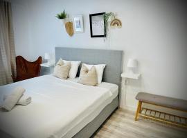 Cozy Place to Stay -Self check in 24h, casă de vacanță din Reşiţa