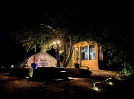 오바뉴에 위치한 럭셔리 텐트 Domaine la Madeleine - H&eacute;bergement insolite