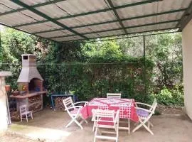 Whole house Ariela, 20m to the beach, has a barbecue, 2 terraces
