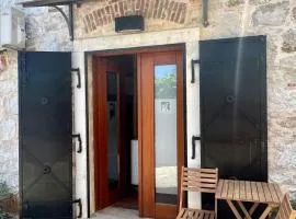 Sweet suite Kaštel Old town