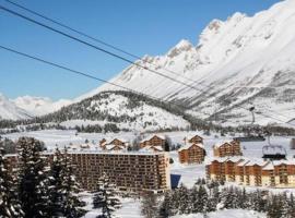 Logement au pied des pistes Superdevoluy, hotel v destinaci Le Dévoluy