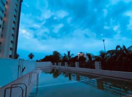 Palm Suite With Sky Terrace on 11th floor Fortune Serenity, מלון עם בריכה בראג'קוט