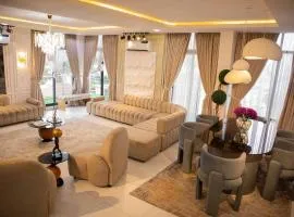 Vanity Villa