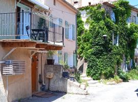 Maison de village en Provence, hotel in Puimoisson