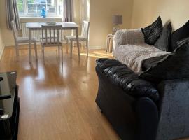 Lovely Two bed flat located in the heart of Dunstable, hotelli kohteessa Dunstable