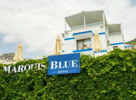 Marquis Blue Hotel، فندق في كاس