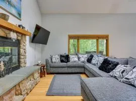 Bushkill Home with Access to Pools and Tennis Courts!