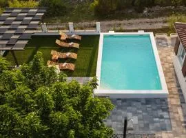 Villa Whitestone