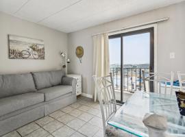 Beachfront 4th-Floor Condo with Community Pool!、ノース・ワイルドウッドのホテル