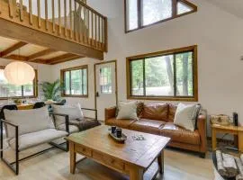 Screened Porch and Grill Lake Ariel Vacation Rental