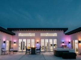 Coyote Tracks - A Modern Desert Experience – hotel w pobliżu miejsca Integratron w mieście Joshua Tree