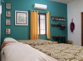 Habitacion Azul / Casa del Café, δωμάτιο σε οικογενειακή κατοικία σε Campeche