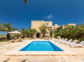 Sinjura Holiday Home, villa em Xagħra