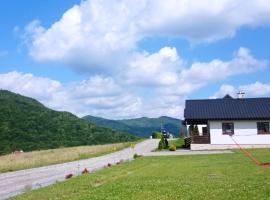 Domki Wichrowe Wzgórze Bieszczady, cabin in Bukowiec