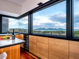 Elements - Freycinet Holiday Houses
