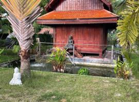 Thai Sala House, hotel en Wok Tum