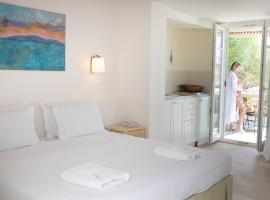 Kavos Hotel Naxos, apartament cu servicii hoteliere din Agios Prokopios