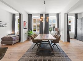 The Straßburger, stylish 3 BR apartment in Mitte, group & family friendly, 4- 6 Guests