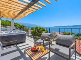 Villa Dattero -private Pool, Jacuzzi, Sauna, Media room